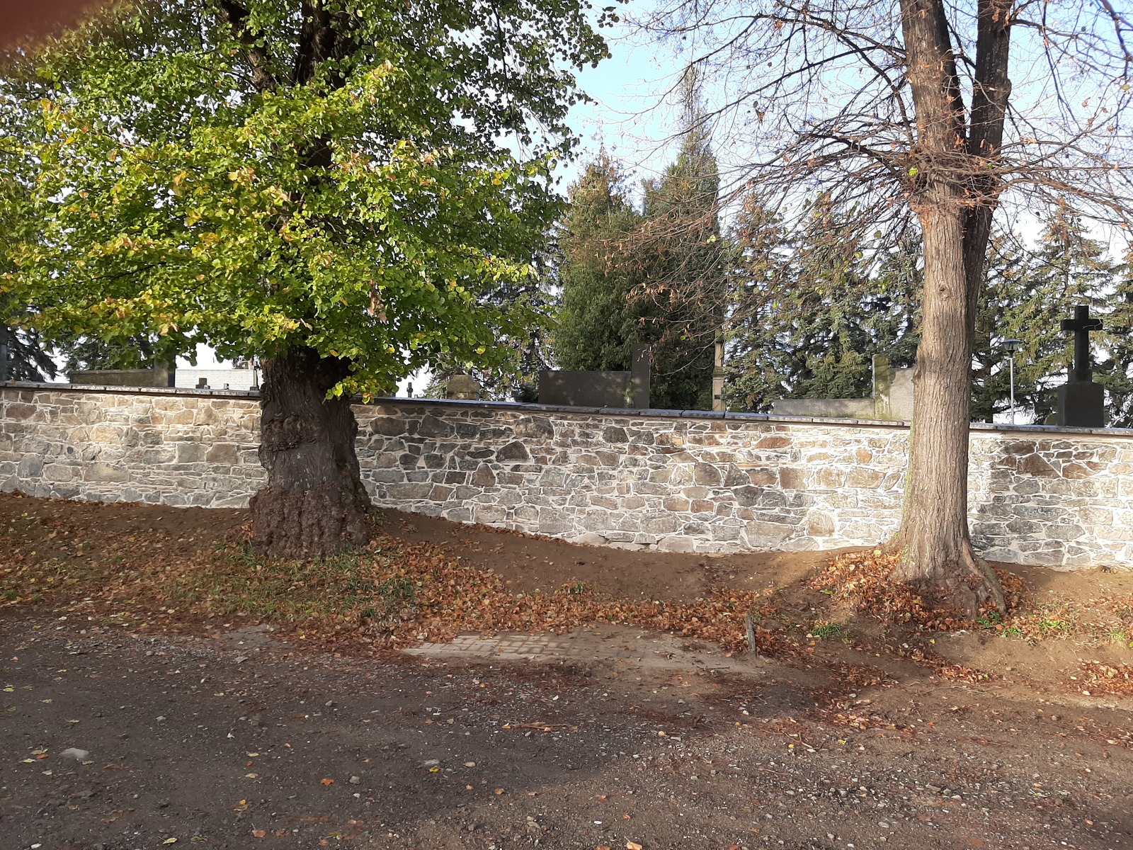 Oprava hřbitovní zdi 2019